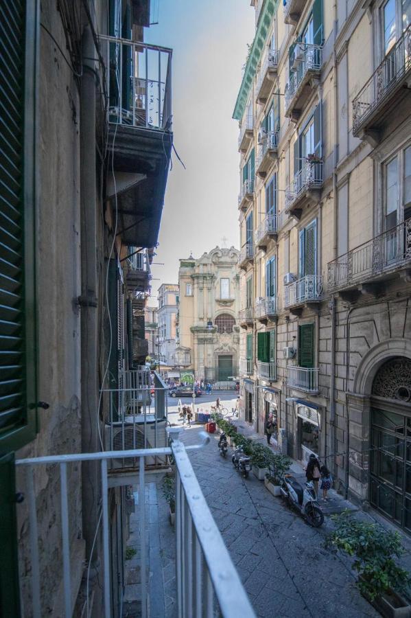 Dante Square Naples
